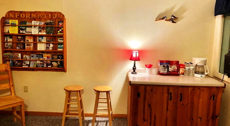 Holiday Motel - Web Listing (newer photo)